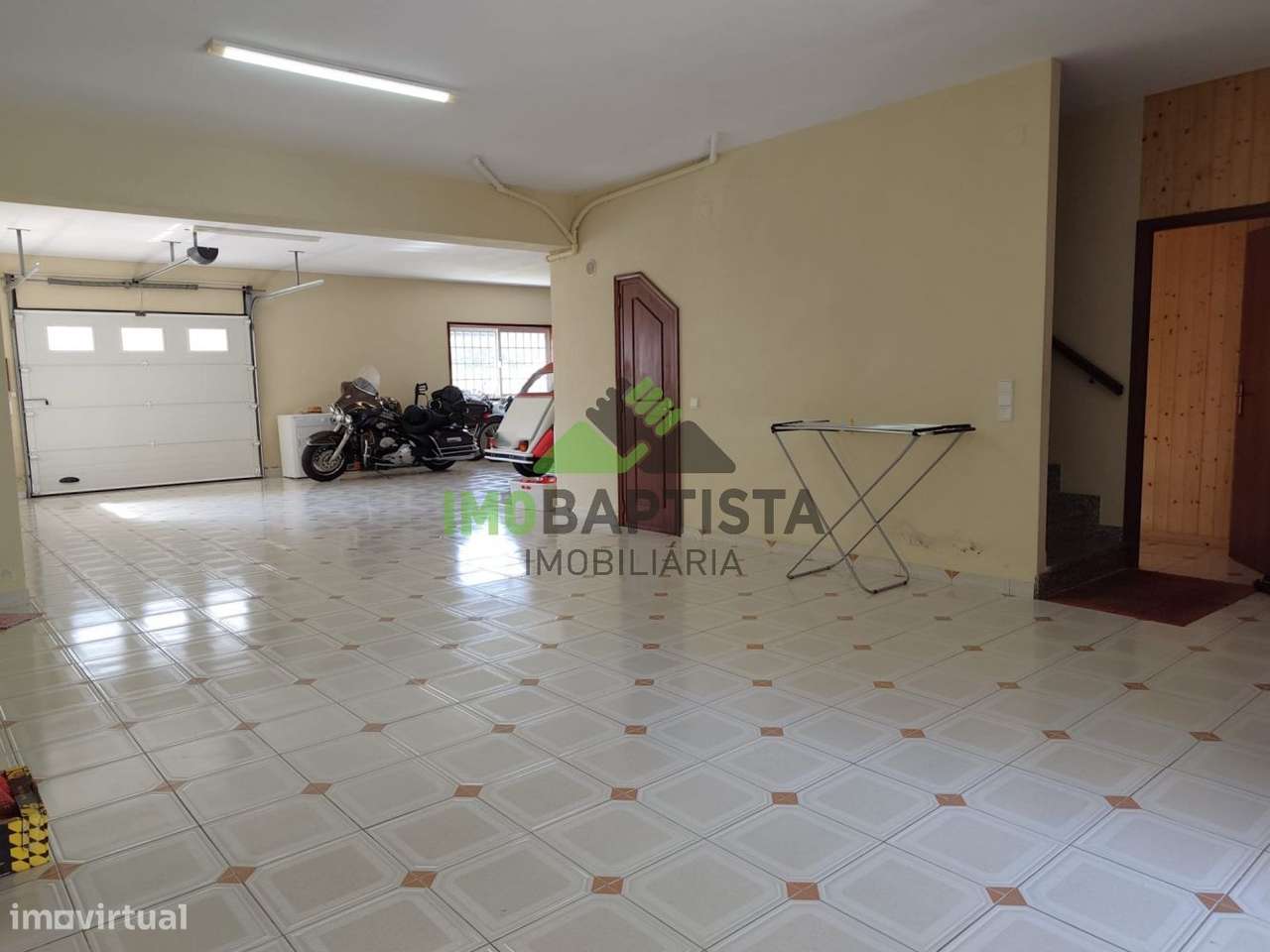 Moradia Isolada Bifamiliar V3 em São João de Ver-12