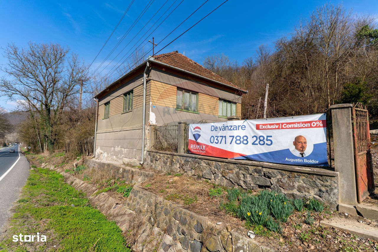 Casă cu 4 camere de vânzare in Zam, jud. Hunedoara