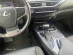 Lexus UX 250h Executive+ - 11