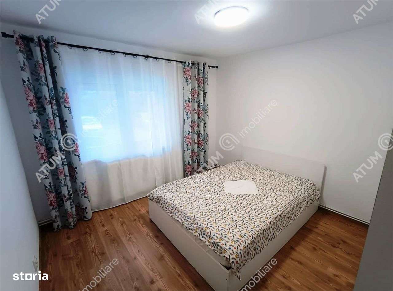 Apartament renovat cu 3 camere 2 bai si pivnita in Sibiu - Imagine principală: 1/16