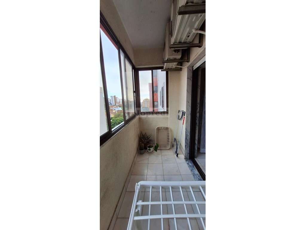 Apartamento T2 com arrecadação-5