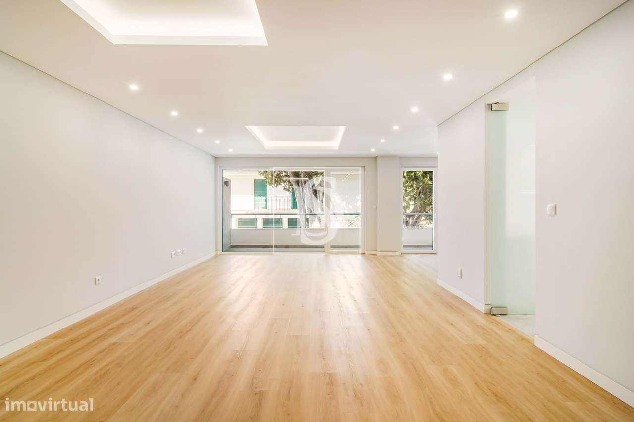 Apartamento Novo de Alta Qualidade em Carcavelos – 3 Frentes, Varandas-3