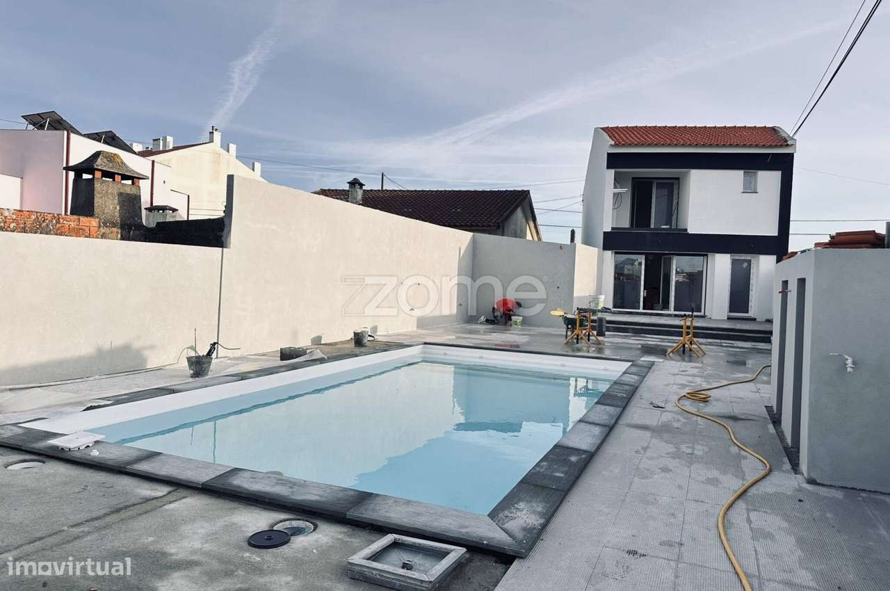 Moradia Nova com Piscina na Gafanha da Nazaré - Grande imagem: 2/26