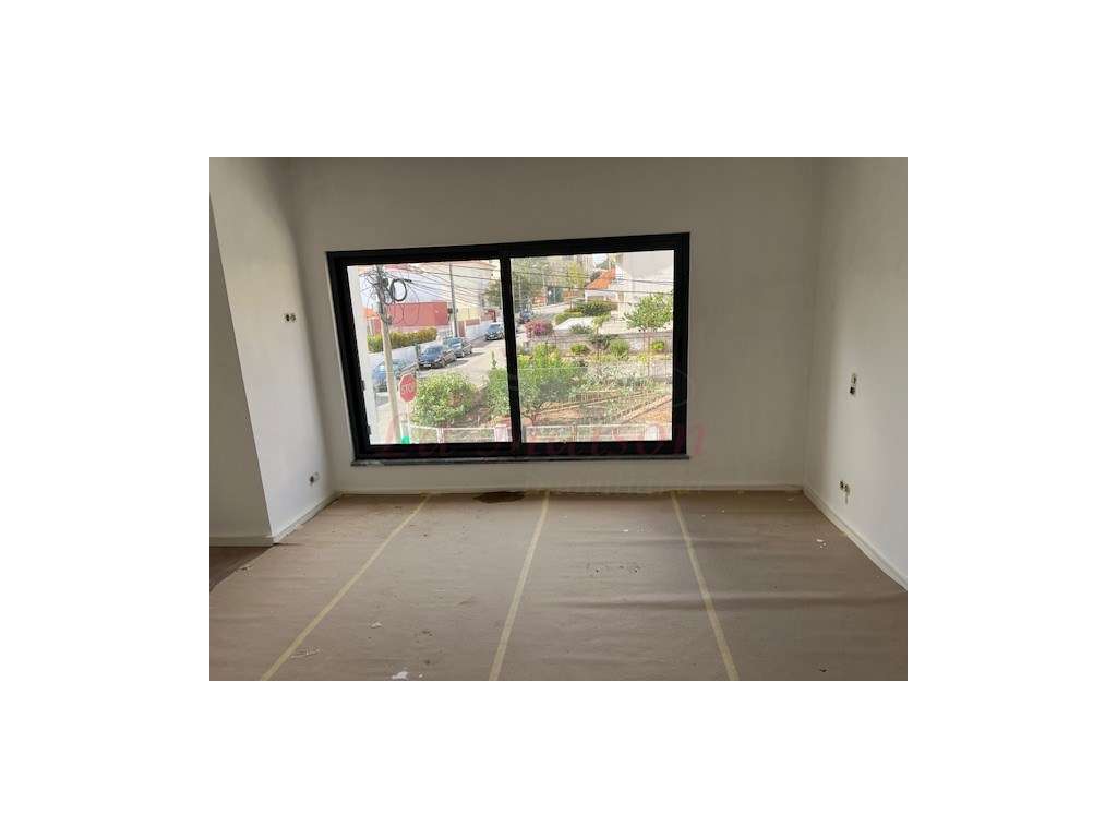 Condomínio privado de luxo V4 Duplex no Fanqueiro-18