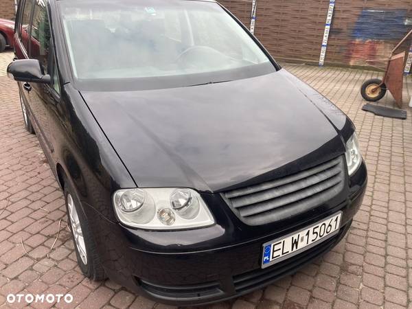 Volkswagen Touran 1.6 FSI Trendline - 27