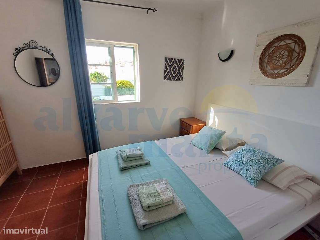 Moradia T2 em Condomínio Fechado a 300m até à Praia da Lota, Algarve-11