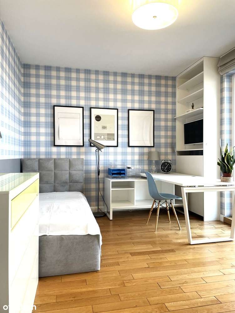 4 pokoje, 2 miejsca parkingowe-3