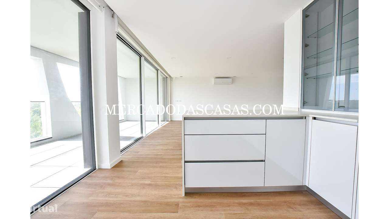 Apartamento T3 Duplex, c/ piscina , terraço - Grande imagem: 4/39