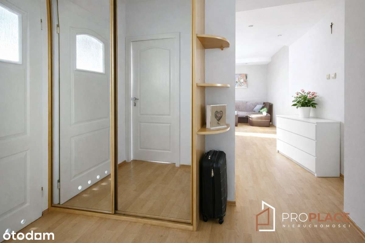 Zadbane, czyste, suche do wprowadzenia - niski blok 2000r-6