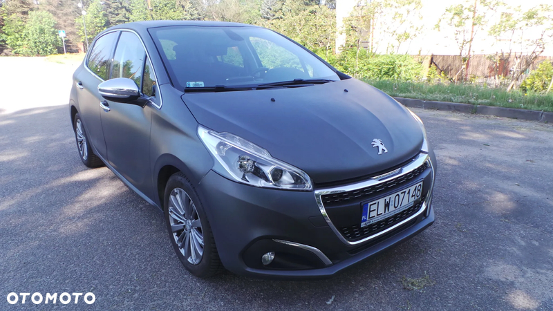 Peugeot 208 - 2