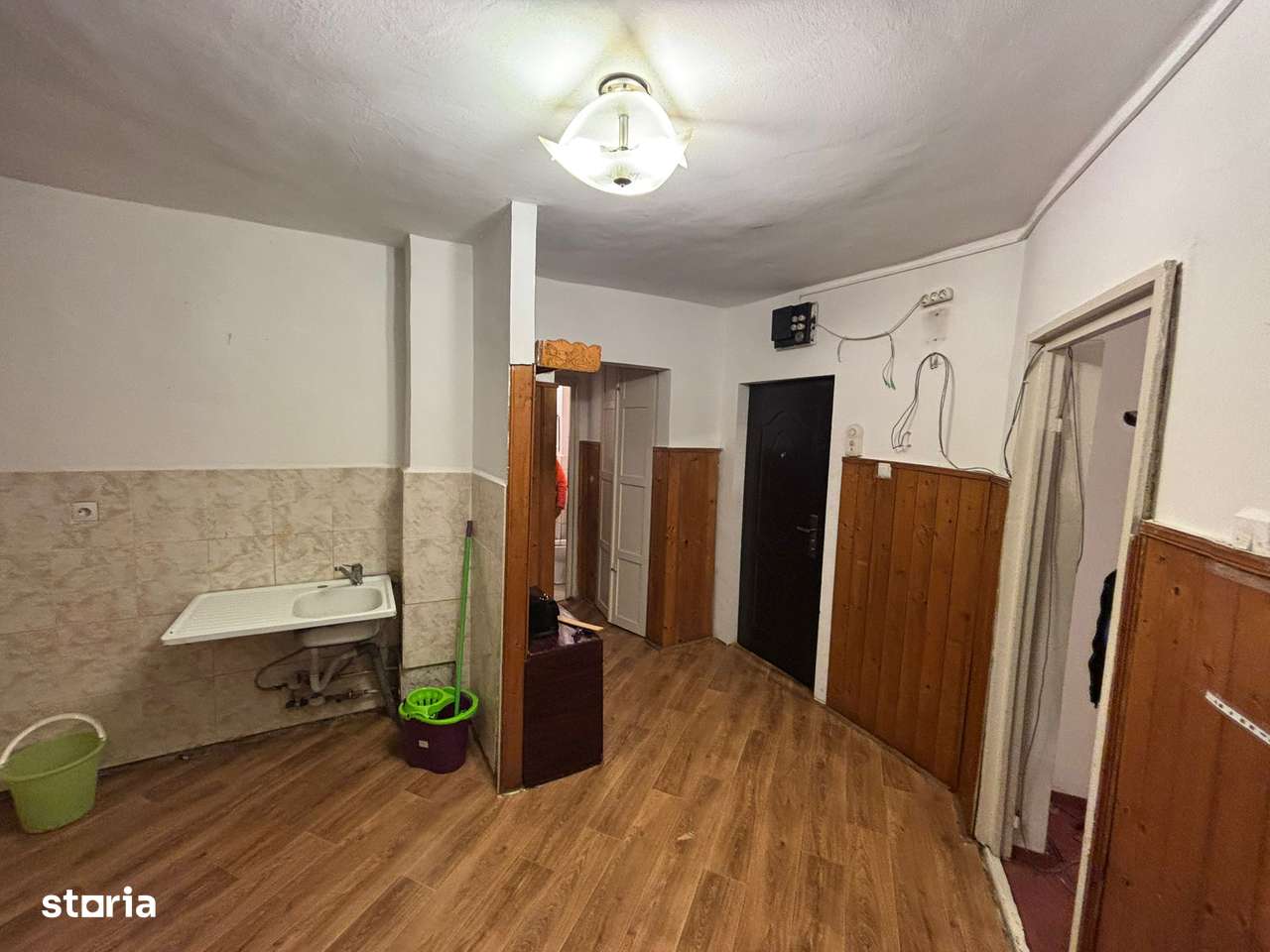 Ap.2 cam D 52mp parter/4,Cal.Aradului cu balcon și beci sub apartament-2