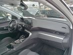 Peugeot 3008 1.6 Hybrid Allure Pack e-EAT8 - 31