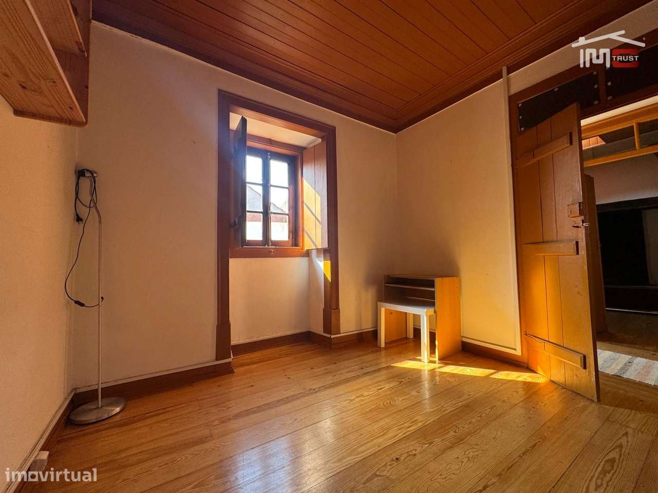 Moradia T2 habitável com terreno (imovel com licença de utilização) - Grande imagem: 3/32