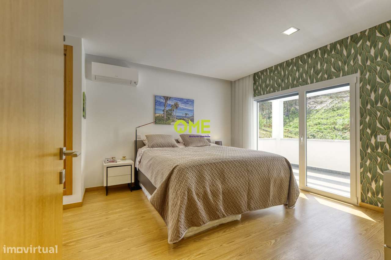 **Moradia T3 em Ourém - Luxo e Modernidade**-15