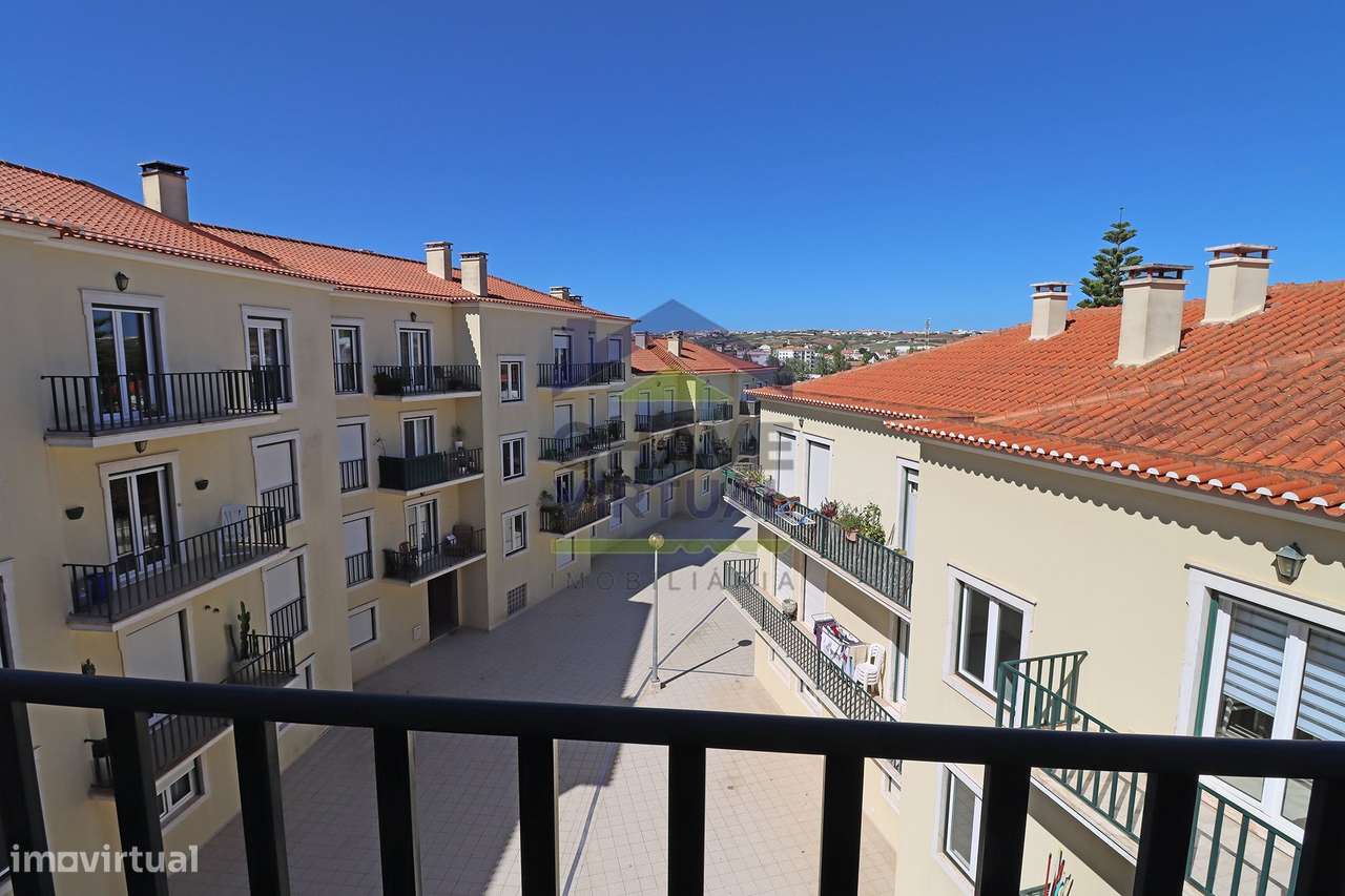 Apartamento T3 com Garagem e Arrecadação - Centro Lourinhã-31