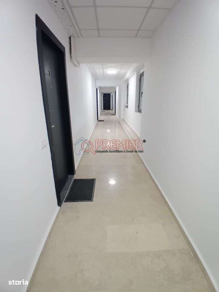 Sector 4 - Metrou Aparatorii Partriei - Garsoniera + loc parcare - - Imagine principală: 5/7