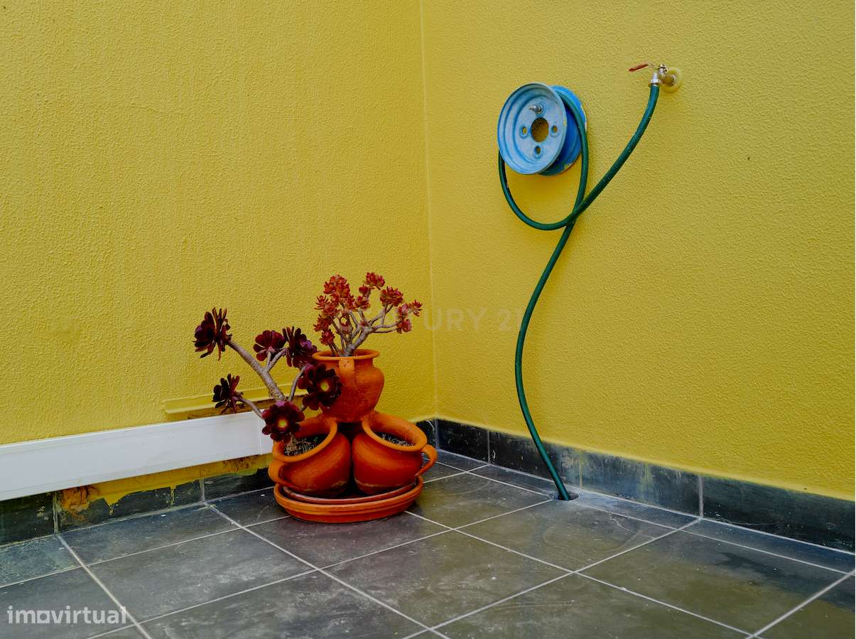 Apartamento Duplex T4 de Prestígio com Vista Rio | Alcochete-25