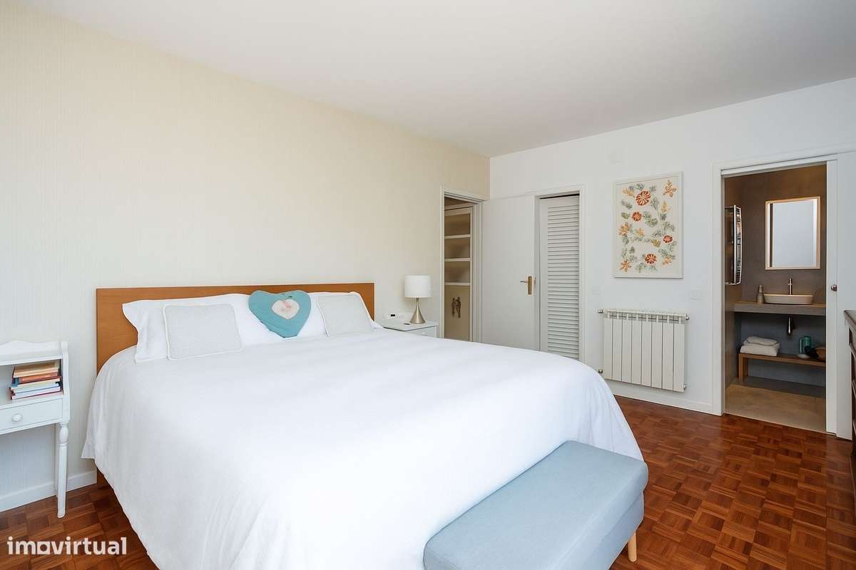 Moradia T4+1 para remodelação Gandarinha em Cascais-20