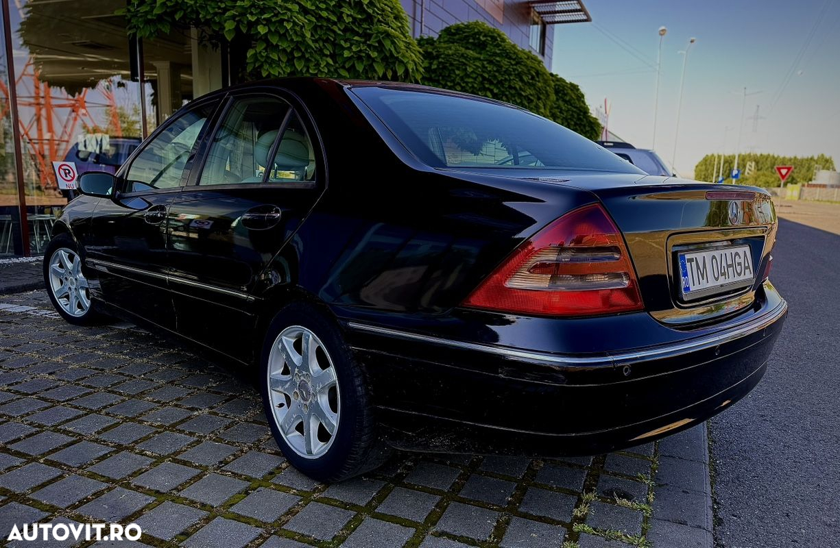 Mercedes-Benz C - 7