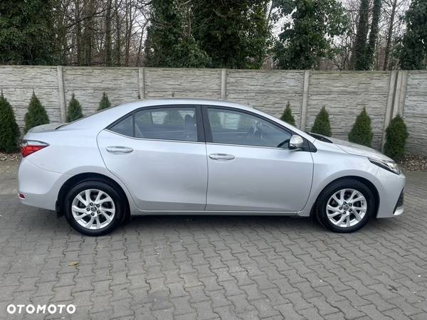 Toyota Corolla 1.6 Comfort - 3