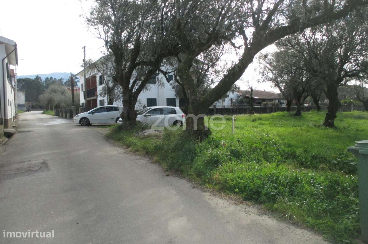 Terreno para construção de prédio - Grande imagem: 2/15