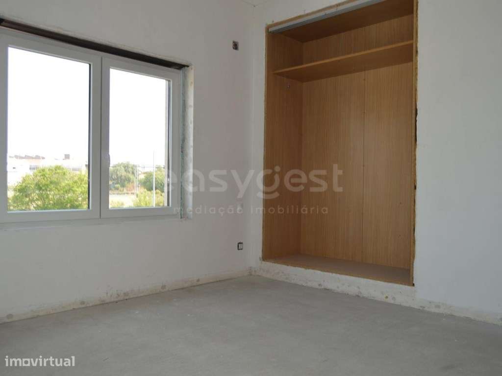 Apartamento T3 localizado em zona preferencial de Torres Novas - Grande imagem: 4/14