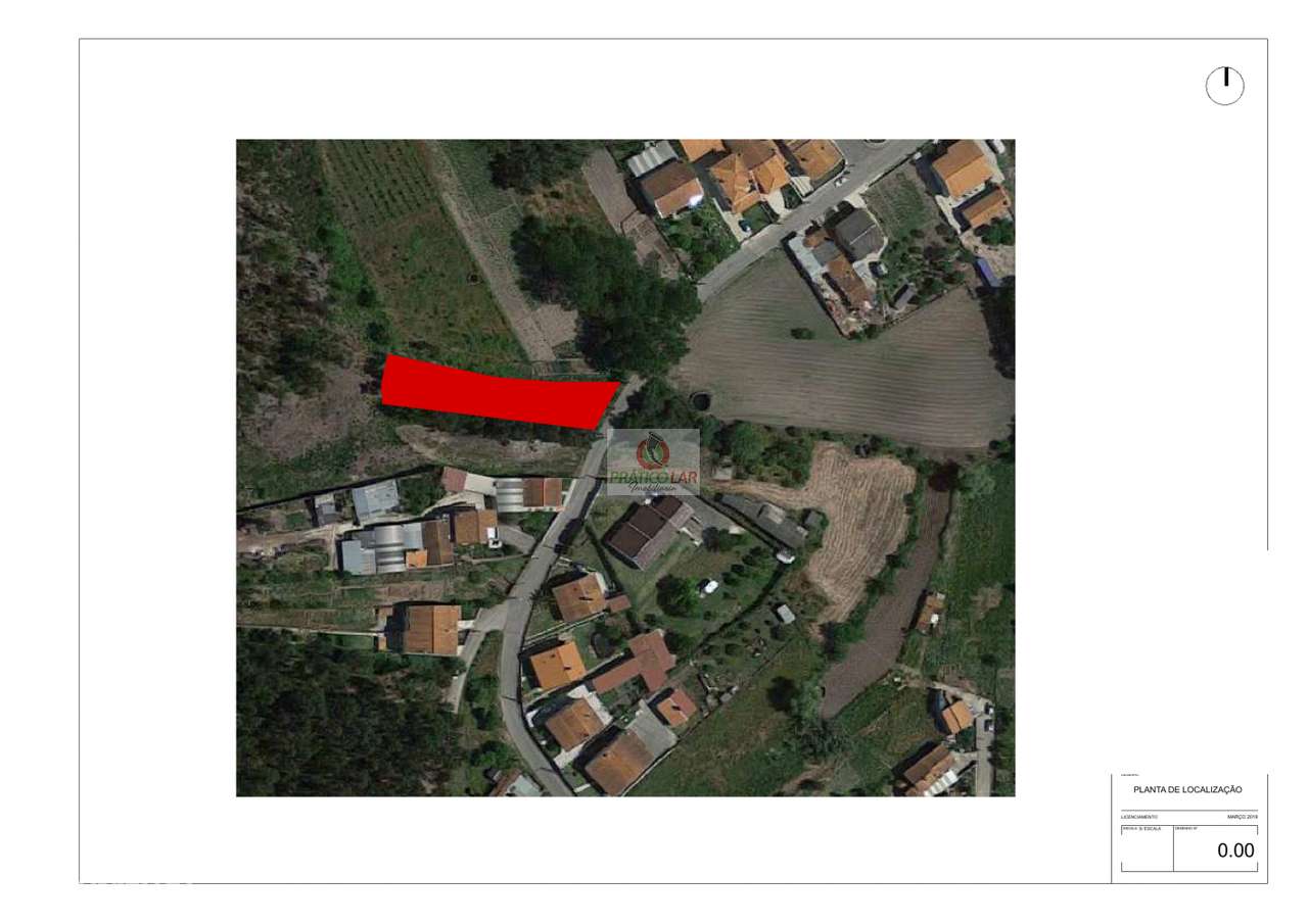 Moradia T3 + 1 em Oiã-12