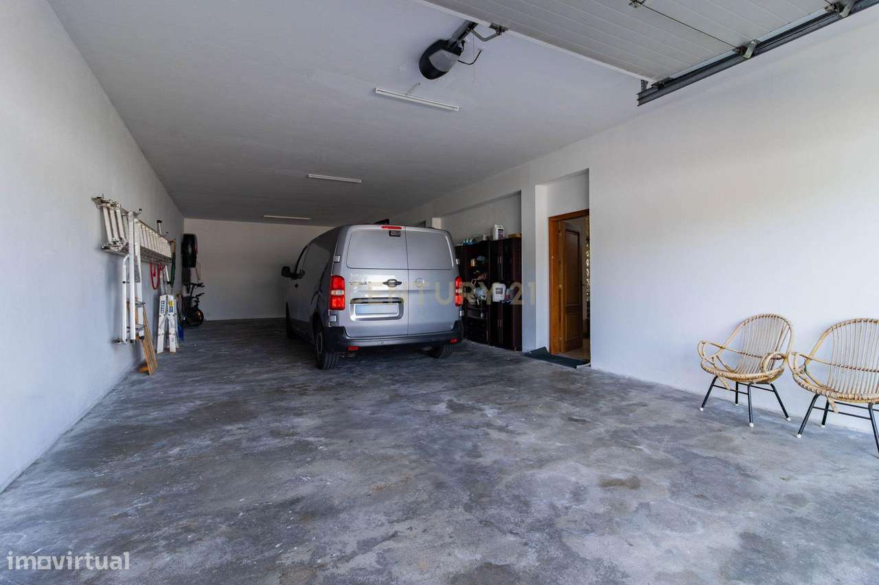 Casa Renovada em Aljubarrota, Alcobaça - 4 Quartos e Jardim-24