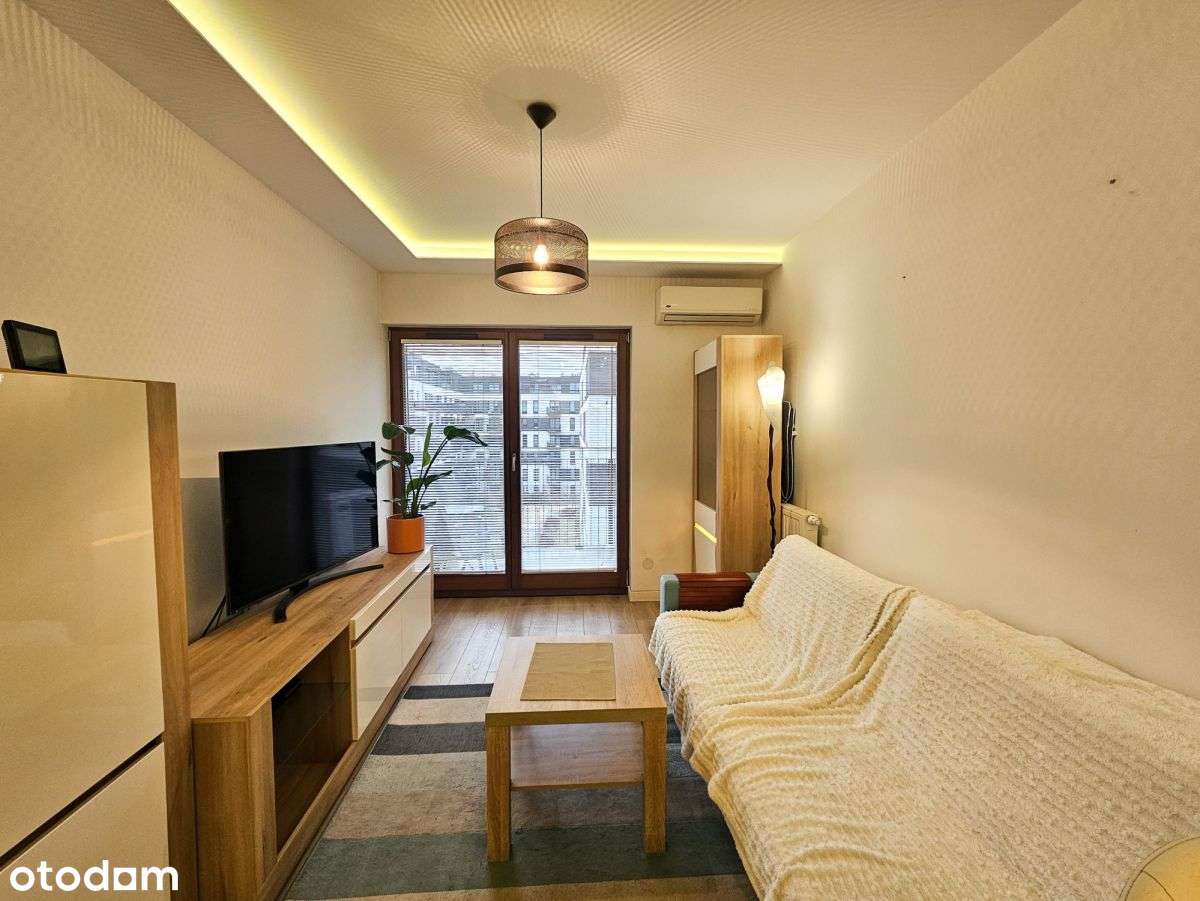 Blisko ronda Matecznego-0