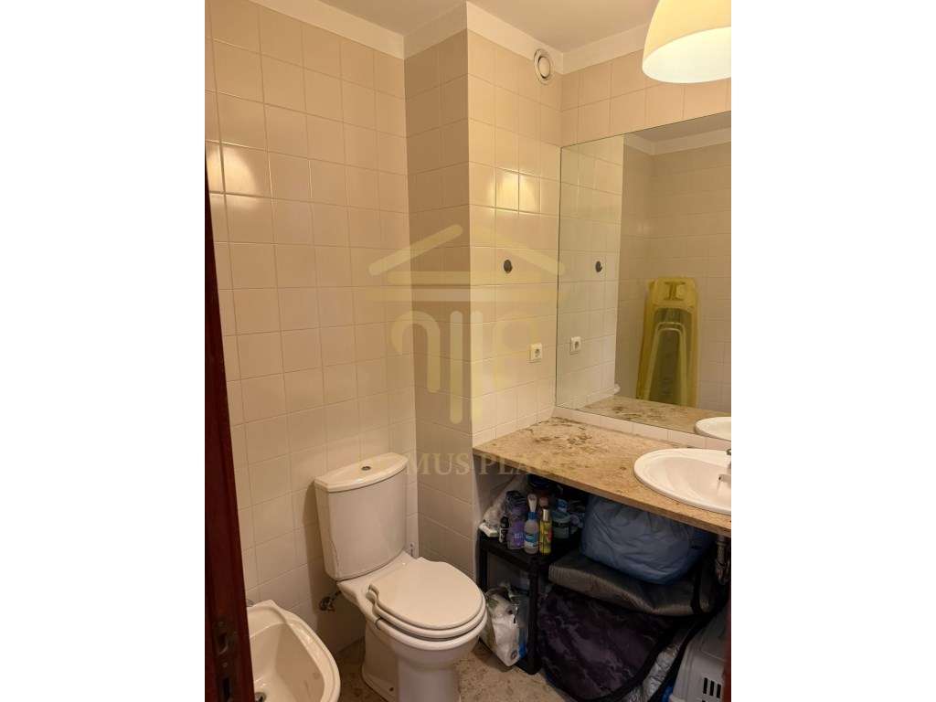 OPORTUNIDADE T1 EM LOCALIZAÇÃO PREMIUM DE LEÇA DAPALMEIRA-5