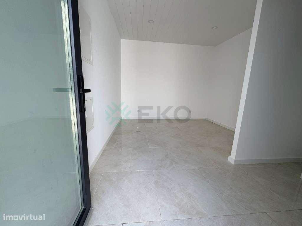 Arrendamento de apartamento t0 no Beco Esteval - Grande imagem: 2/18