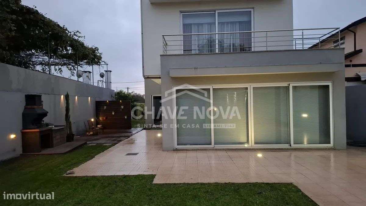 Moradia isolada V4 em Canidelo-32