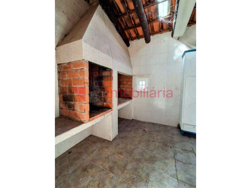 Moradia Rústica a 2 minutos do Centro de Arruda-11