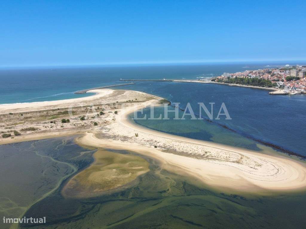 Apartamento T2 com varanda e estacionamento em Vila Nova de Gaia - Grande imagem: 2/100