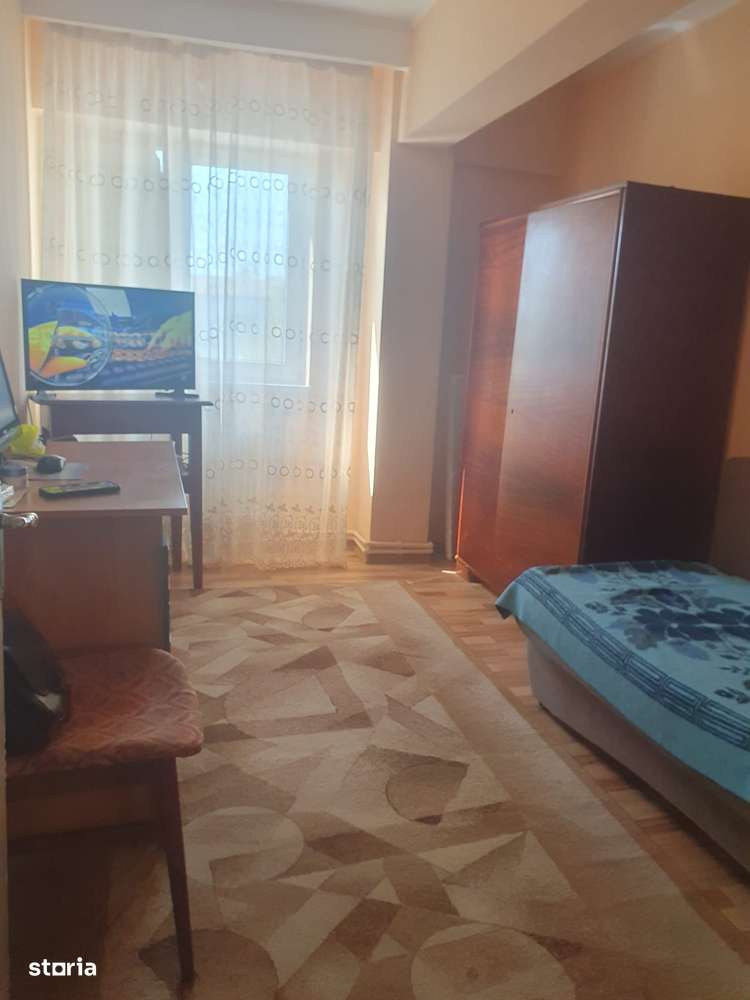 Apartament 4 camere zona Bucovina , decomandat-2