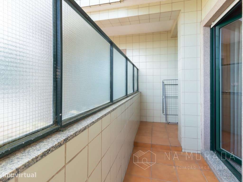 Apartamento T2 renovado, vendido totalmente mobilado e equipado em ...-23