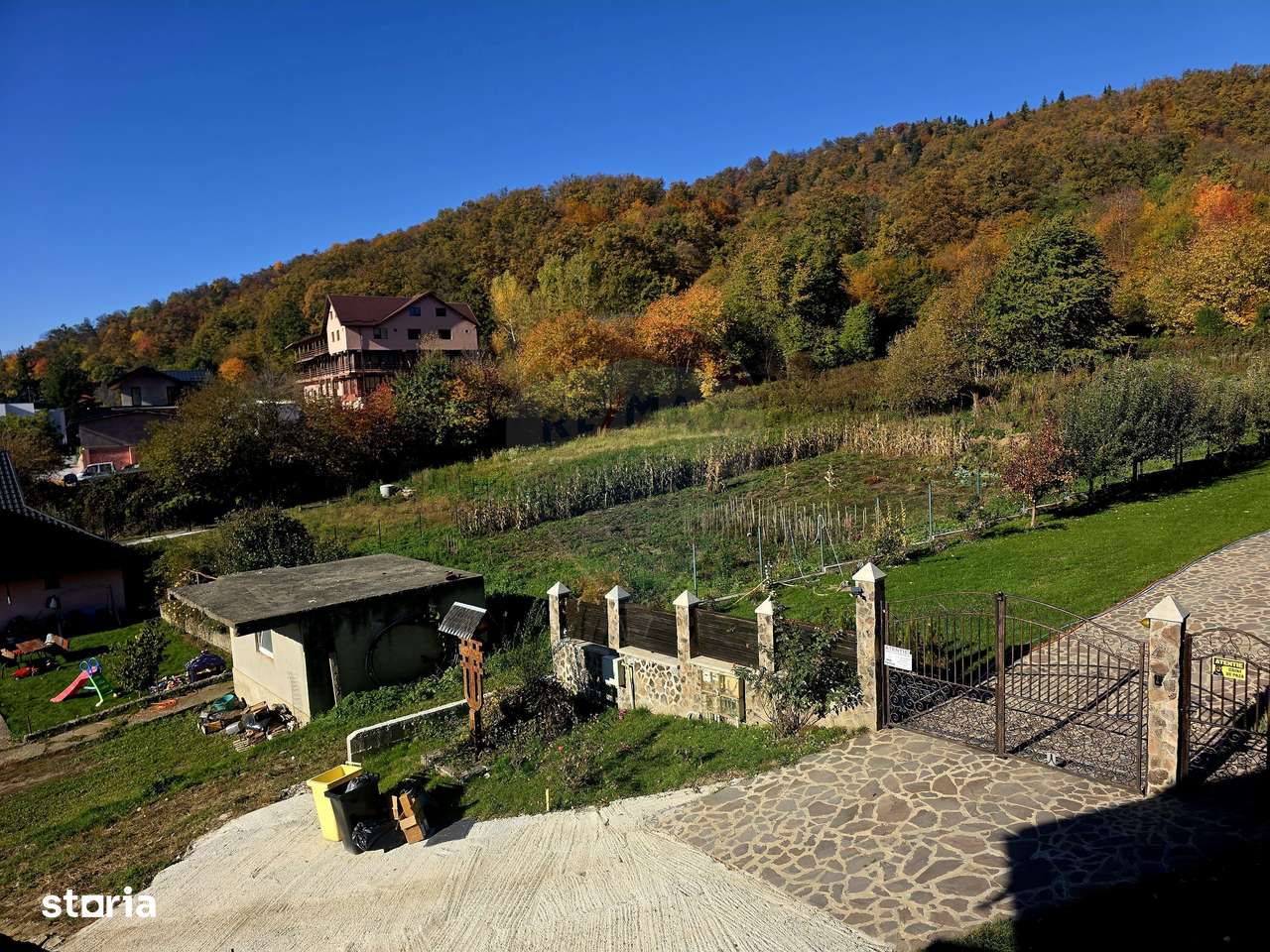 Casă / Vilă cu 5 camere de vânzare-7