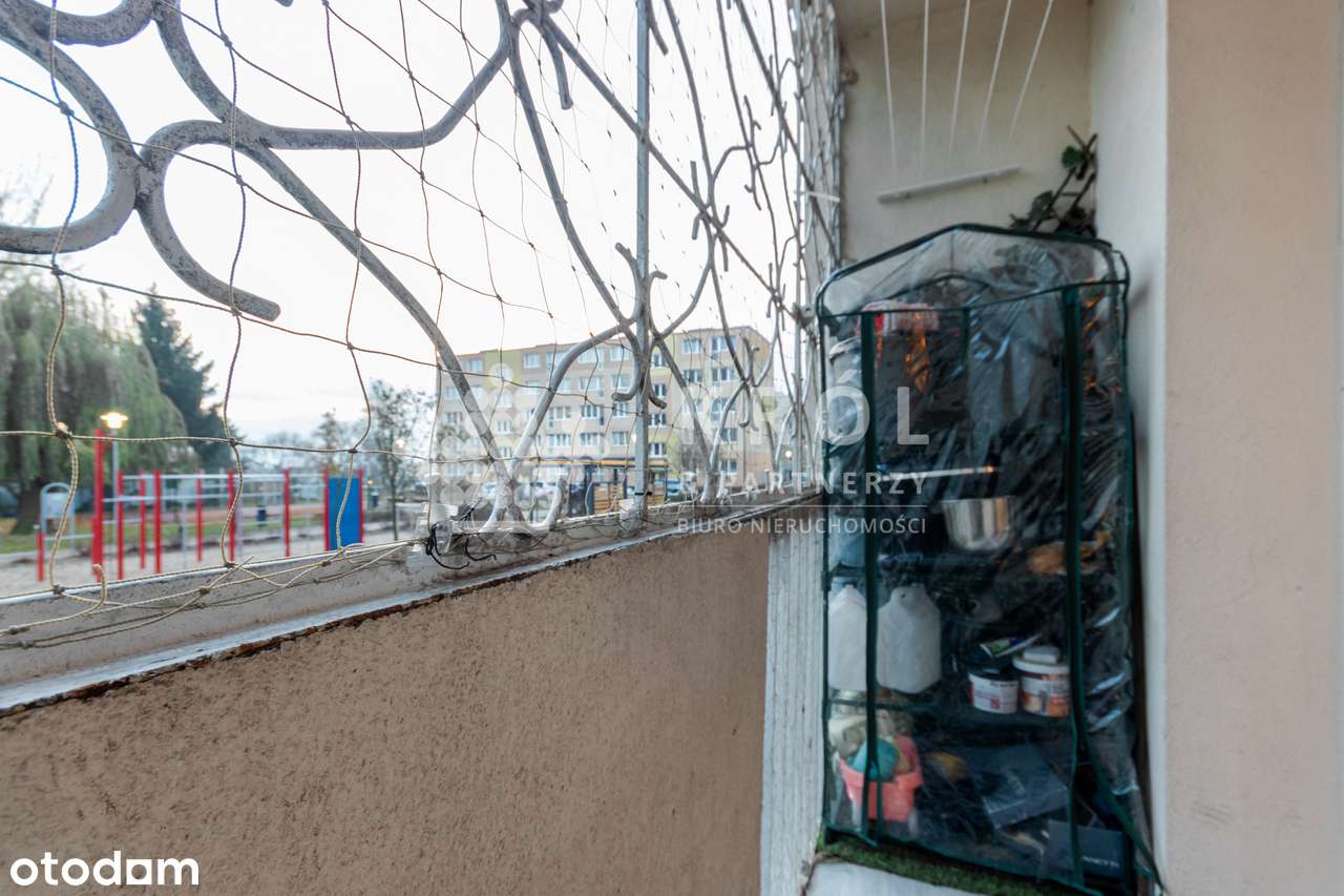 2 pokojowe mieszkanie do wejścia z balkonem na Komuny Paryskiej!-6