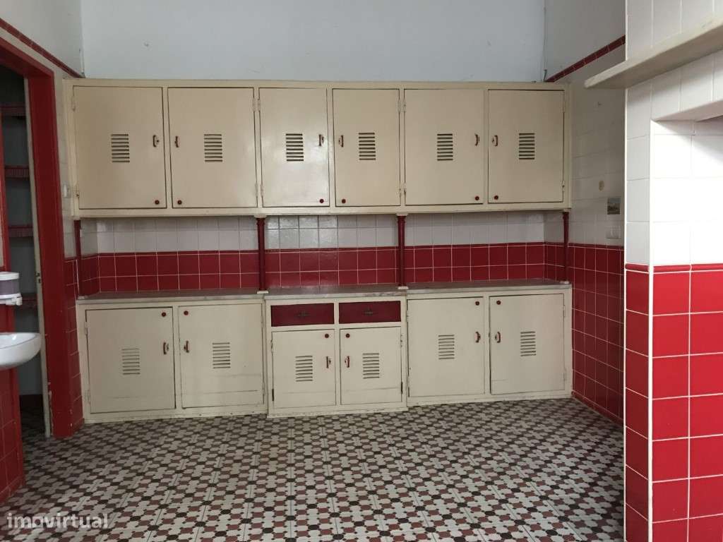 Moradia T7 com elevador-21