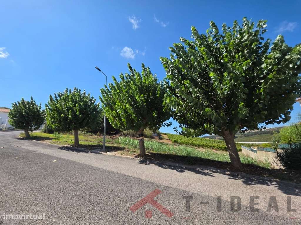 Lote Terreno com 600 m2-12