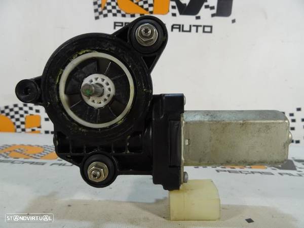 Motor Do Elevador De Vidros Bmw 1 (F20)  5Yy0615 / 5000087 / M13970a00 - 3