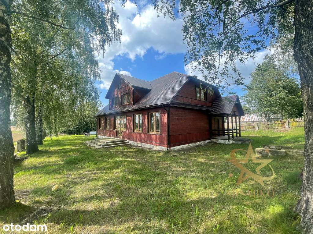 *Dawna szkoła - teraz pięknie odnowiona*-1