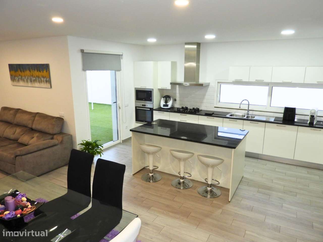 Moradia T4 Moderna com Piscina e Jardim – Santarém - Grande imagem: 4/18