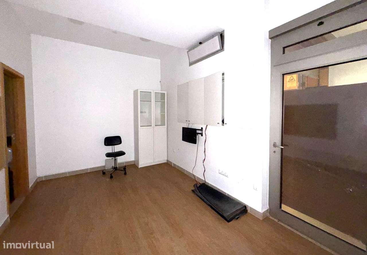Estabelecimento comercial em Esmoriz-28