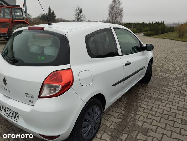 Renault Clio 1.5 dCi Alize - 1