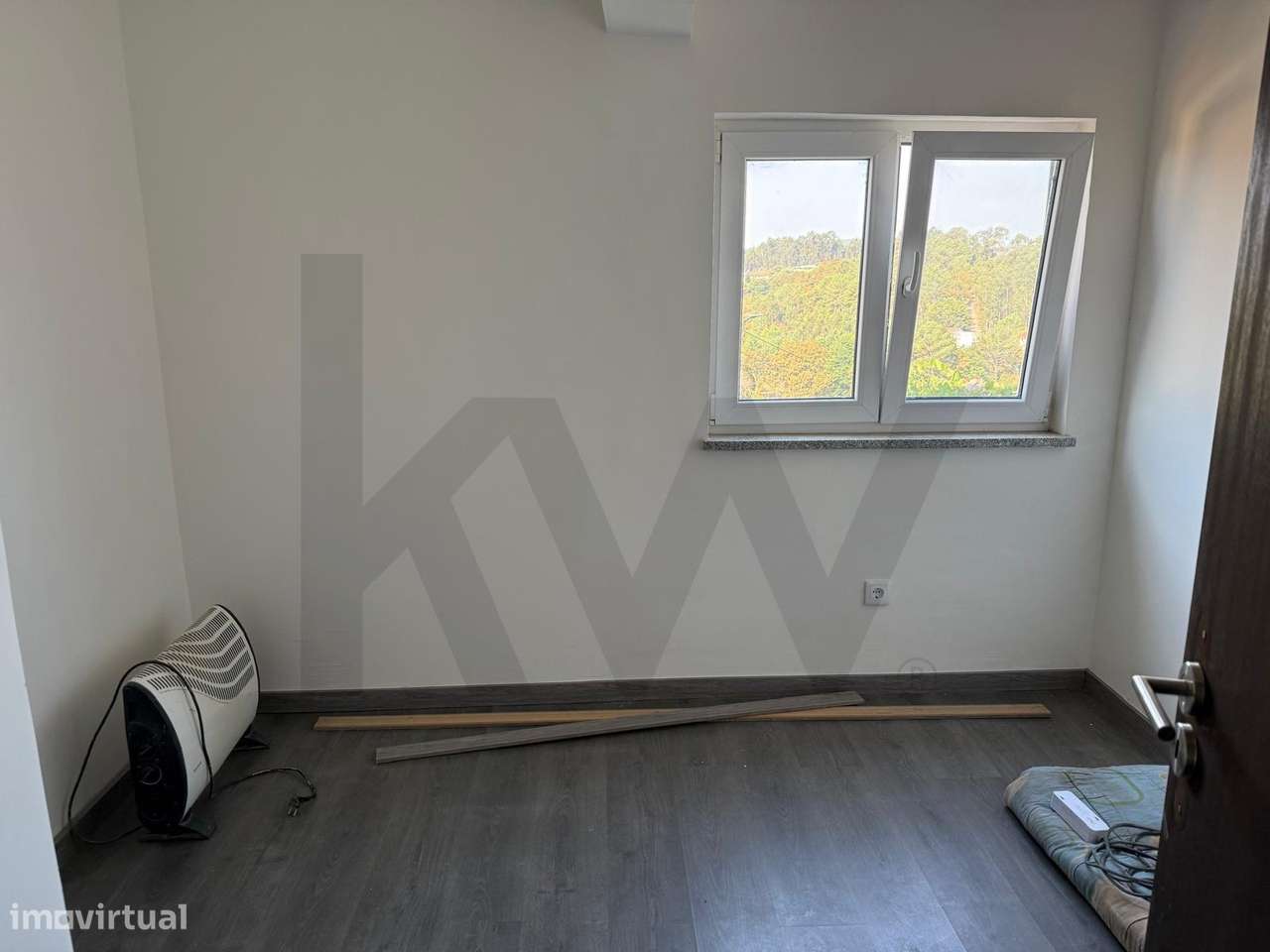 Moradia isolada em Fiscal -Amares - Grande imagem: 4/22