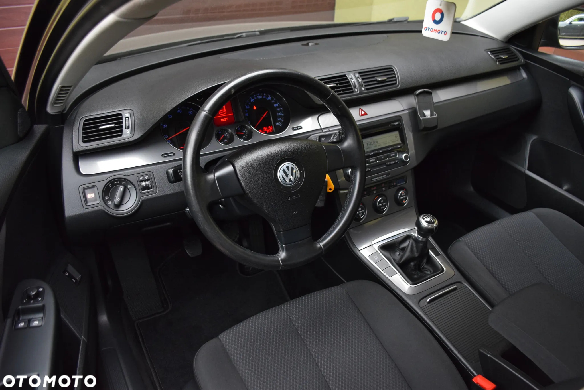 Volkswagen Passat Variant 1.4 TSI Trendline - 12