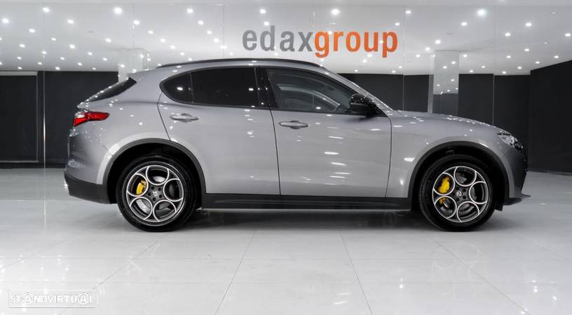 Alfa Romeo Stelvio 2.0 T Super AT8 Q4 - 2