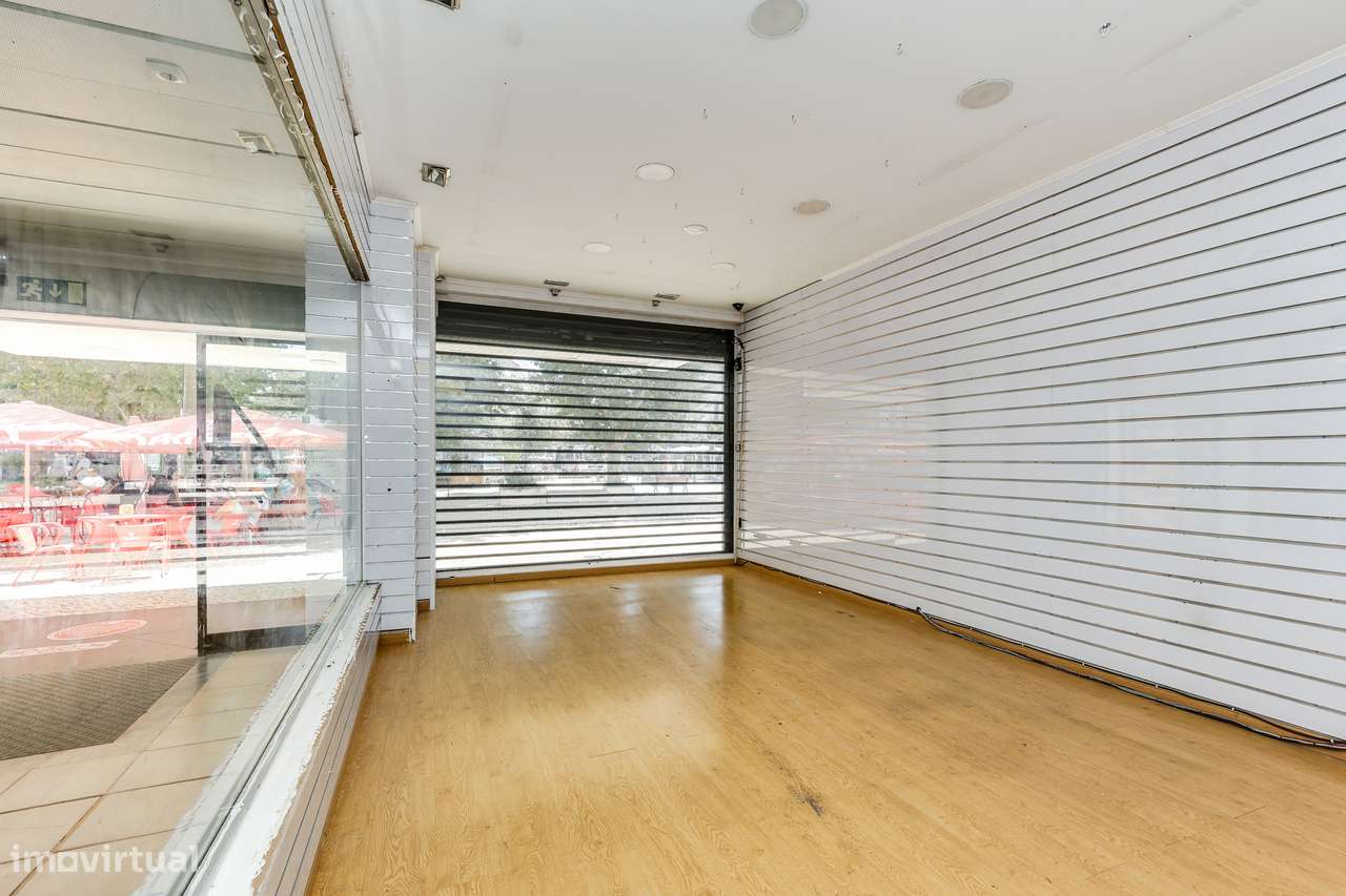 Espaço comercial para arrendamento no Centro Comercial "O Pescador" – - Grande imagem: 4/12