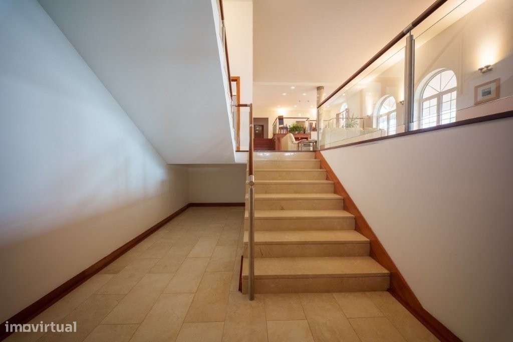 Moradia T5 - Tomar, inserida num amplo terreno de 15.560 m²-21